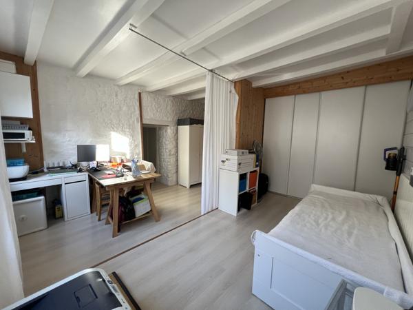 Saint-Maixent-l'École (79400) Belle maison de ville