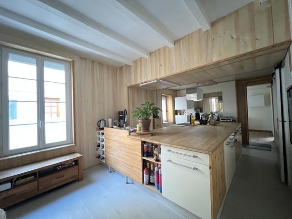 Saint-Maixent-l'École (79400) Belle maison de ville