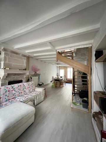 Saint-Maixent-l'École (79400) Belle maison de ville