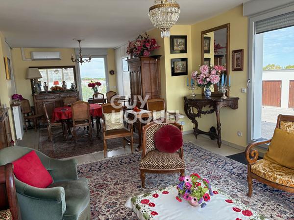 APPARTEMENT T5 EN ATTIQUE PLEIN CENTRE DE PESSAC