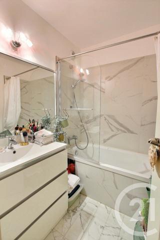 Appartement F2 à vendre  2 pièces - 50,12 m2 BEAUSOLEIL - 06