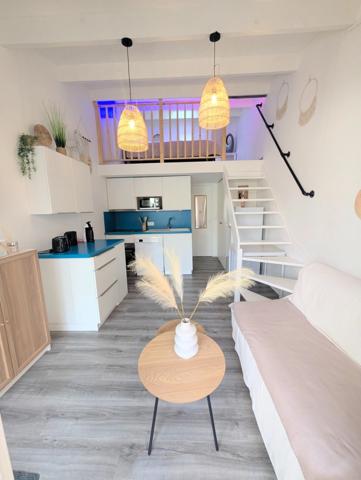 Pinède. Maison studio mezzanine