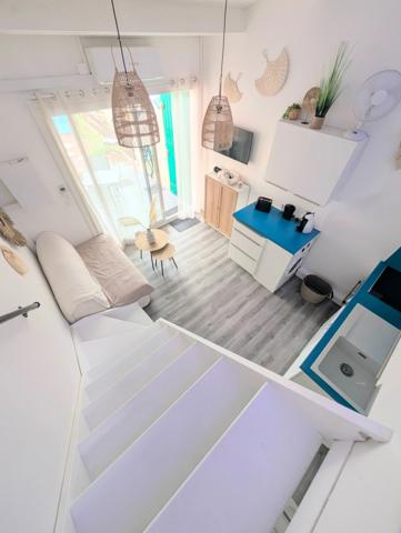 Pinède. Maison studio mezzanine