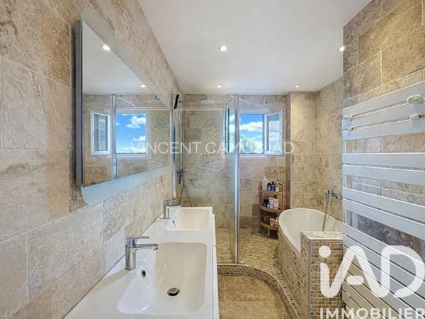 Appartement à vendre 3 pièces 70 m² Sanary-sur-Mer