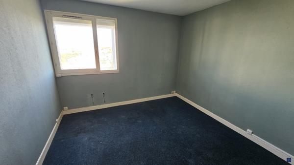 ROYAN T3 PROCHE COMMERCES