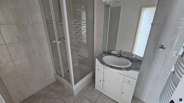 ROYAN T3 PROCHE COMMERCES