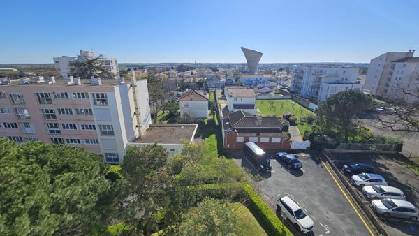 ROYAN T3 PROCHE COMMERCES