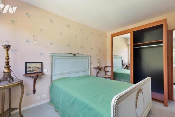 APPARTEMENT AU DERNIER ETAGE