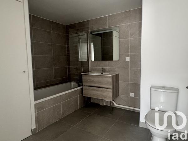 Appartement 2 pièces de 51 m² à Nîmes (30900)