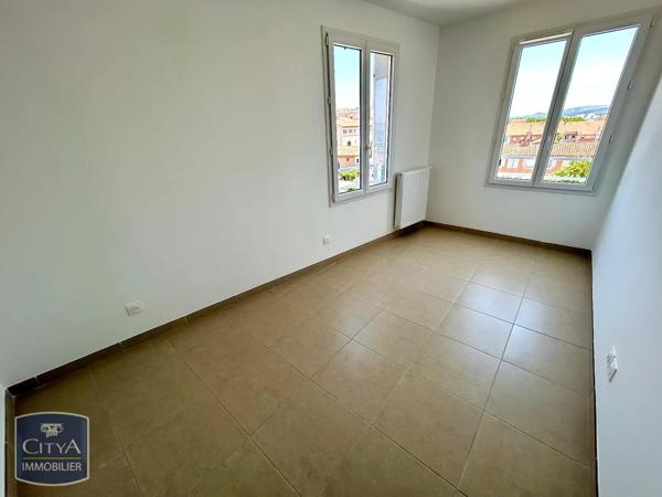 Appartement à louer 3 pièces 62.65m² Port-de-Bouc (13110)