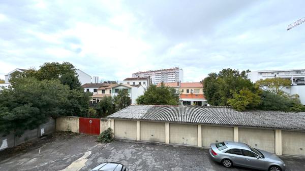 A LOUER APPARTEMENT T3 DE 67 M2 - BORDEAUX QUARTIER CHARTRONS , Bordeaux