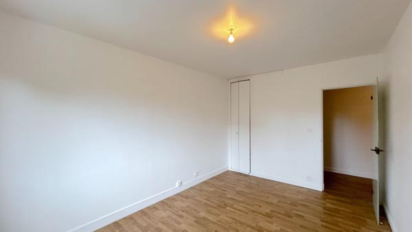 A LOUER APPARTEMENT T3 DE 67 M2 - BORDEAUX QUARTIER CHARTRONS , Bordeaux