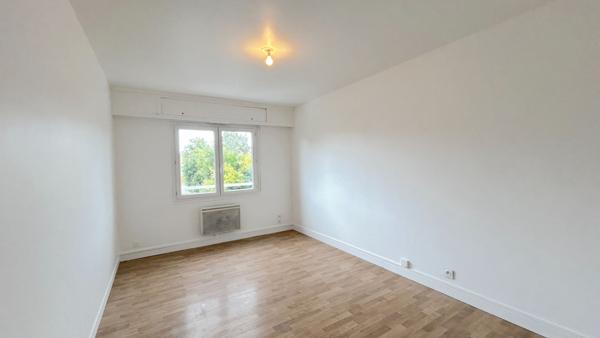 A LOUER APPARTEMENT T3 DE 67 M2 - BORDEAUX QUARTIER CHARTRONS , Bordeaux
