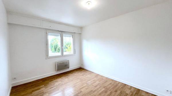A LOUER APPARTEMENT T3 DE 67 M2 - BORDEAUX QUARTIER CHARTRONS , Bordeaux