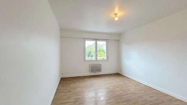 A LOUER APPARTEMENT T3 DE 67 M2 - BORDEAUX QUARTIER CHARTRONS , Bordeaux