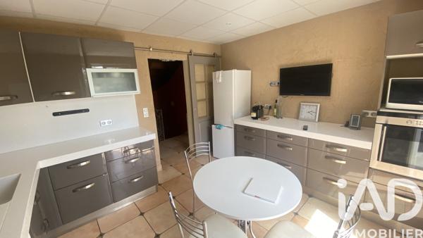 Maison à vendre 8 pièces 199 m² Sarlat-la-Canéda