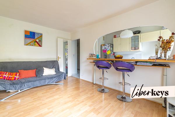 Deux pièces lumineux résidence récente, 5 mn à pied du Metro Creteil-Pointe du Lac