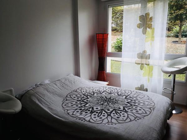 Deux pièces lumineux résidence récente, 5 mn à pied du Metro Creteil-Pointe du Lac