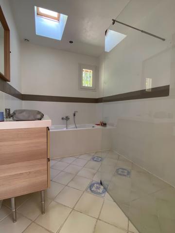 Houdan (78550) Maison lumineuse plein sud – 200 m² – Beaux volumes – Environnement privilégié