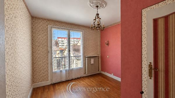 Immeuble 175.85 m² 2 etage(s)