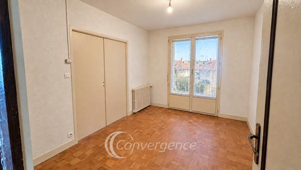 Immeuble 175.85 m² 2 etage(s)