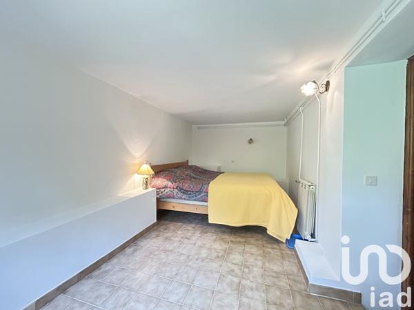 Maison 6 pièces de 130 m² à Mimet (13105)