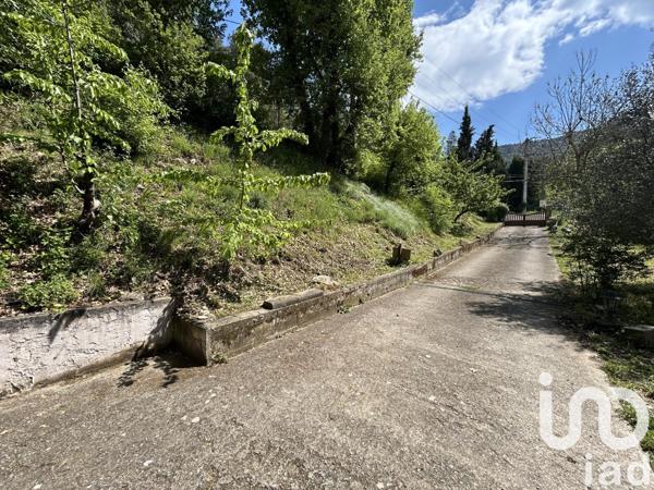 Maison 6 pièces de 130 m² à Mimet (13105)