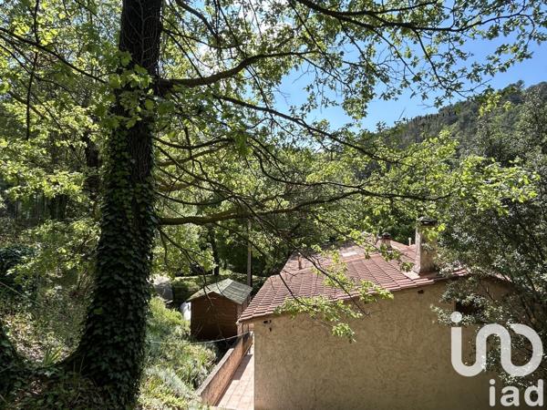 Maison 6 pièces de 130 m² à Mimet (13105)