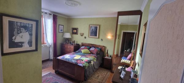 VENTE A TERME LIBRE d'une maison de campagne à  la ville sur 130m2 sur jardin de 800M2
