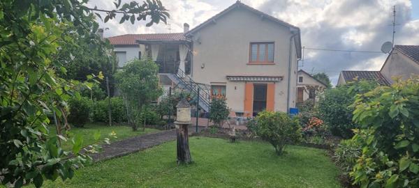 VENTE A TERME LIBRE d'une maison de campagne à  la ville sur 130m2 sur jardin de 800M2