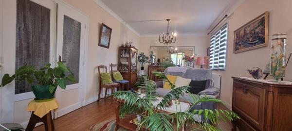 VENTE A TERME LIBRE d'une maison de campagne à  la ville sur 130m2 sur jardin de 800M2