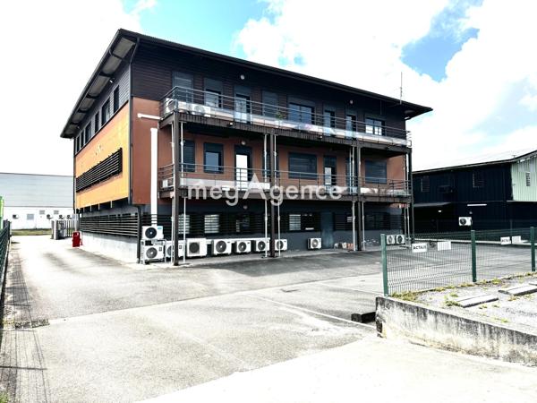 Bureaux à CAYENNE, 97300 - 24 pièces 870m²