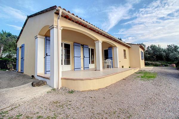 A VENDRE EN EXCLUSIVITÉ ! VIAGER OCCUPÉ à CALLAS Maison 3 pièces 95 m² + Dépendance sur 5520 m² de terrain