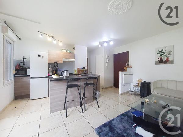 Appartement F2 à vendre  2 pièces - 33 m2 CORBEIL ESSONNES - 91