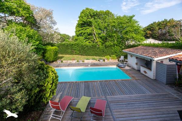 Maison à vendre |                                       Lesparre-Médoc |                                        6 pièces  |  139 m²