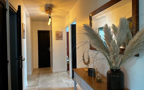 Maison à vendre    7 pièces •  Breuil-Magné