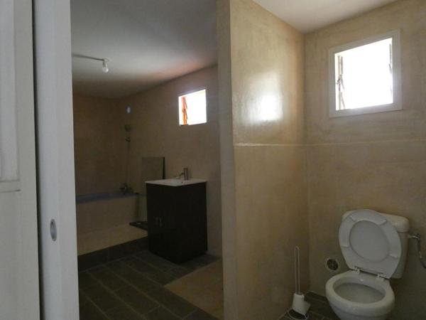 97430 Le Tampon bras de pontho  maison T6 env 162 m2 sur 208 m² terrain