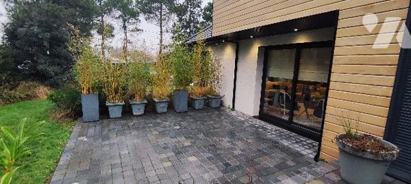 Villa contemporaine d'exception de 212m² avec sous-sol et jardin à STELLA-PLAGE