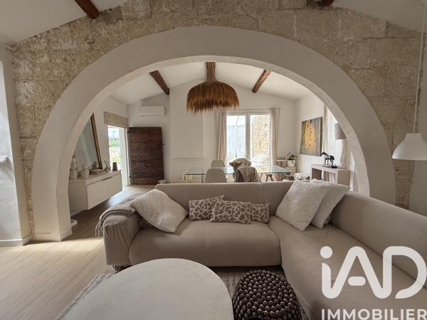 Maison à vendre 10 pièces 221 m² Junas