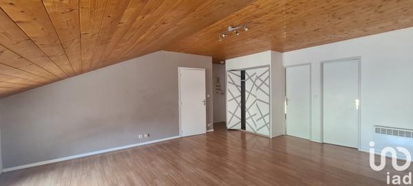 Appartement 6 pièces de 150 m² à Parempuyre (33290)