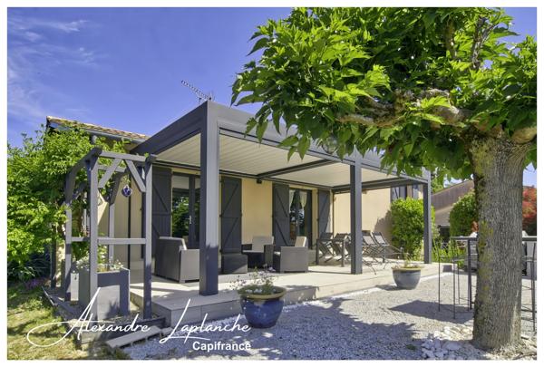 Dpt Tarn et Garonne (82), Maison à vendre 4 pièces avec jardin, garage et pergola bioclimatique à SAINT ETIENNE DE TULMONT.