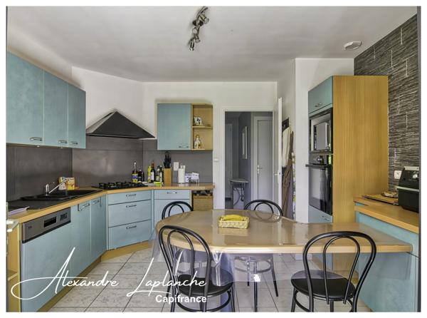 Dpt Tarn et Garonne (82), Maison à vendre 4 pièces avec jardin, garage et pergola bioclimatique à SAINT ETIENNE DE TULMONT.
