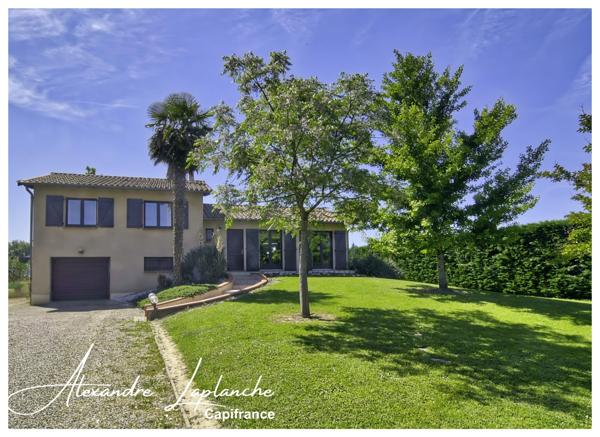 Dpt Tarn et Garonne (82), Maison à vendre 4 pièces avec jardin, garage et pergola bioclimatique à SAINT ETIENNE DE TULMONT.