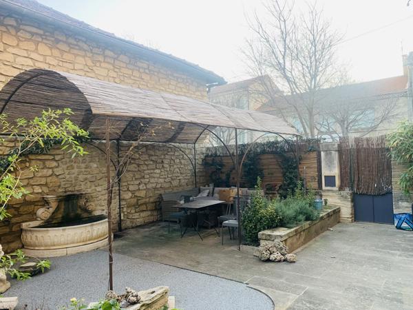 Maison 9 pièces - 252 m²