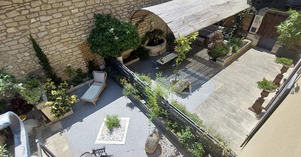 Maison 9 pièces - 252 m²