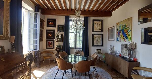 Maison 9 pièces - 252 m²