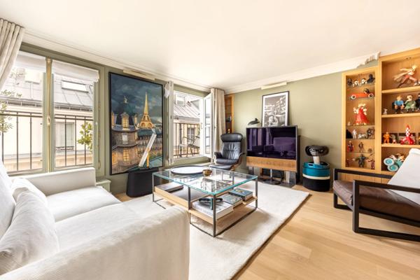 Appartement Paris 7 e - CARRÉ DES ANTIQUAIRES
