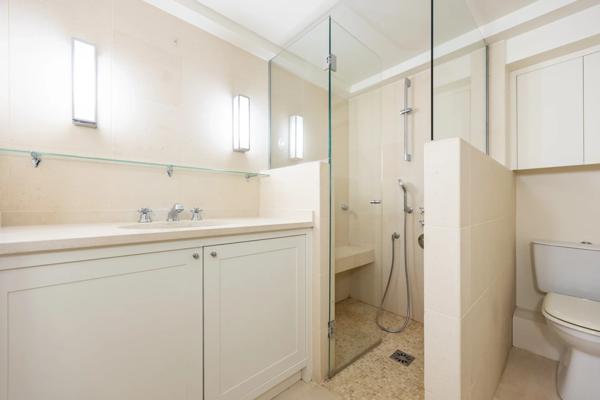 Appartement Paris 7 e - CARRÉ DES ANTIQUAIRES