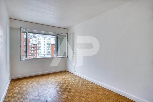 SEVRES CENTRE - APPARTEMENT 2 CHAMBRES 375 000 € **  - Référence  653-S