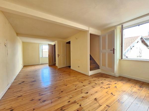 Maison à vendre 4 pièces PANISSIERES (42)